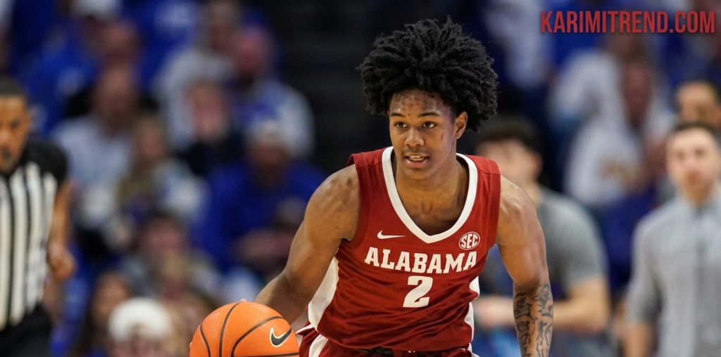 Aden Holloway playing as a point guard and future NBA role analysis