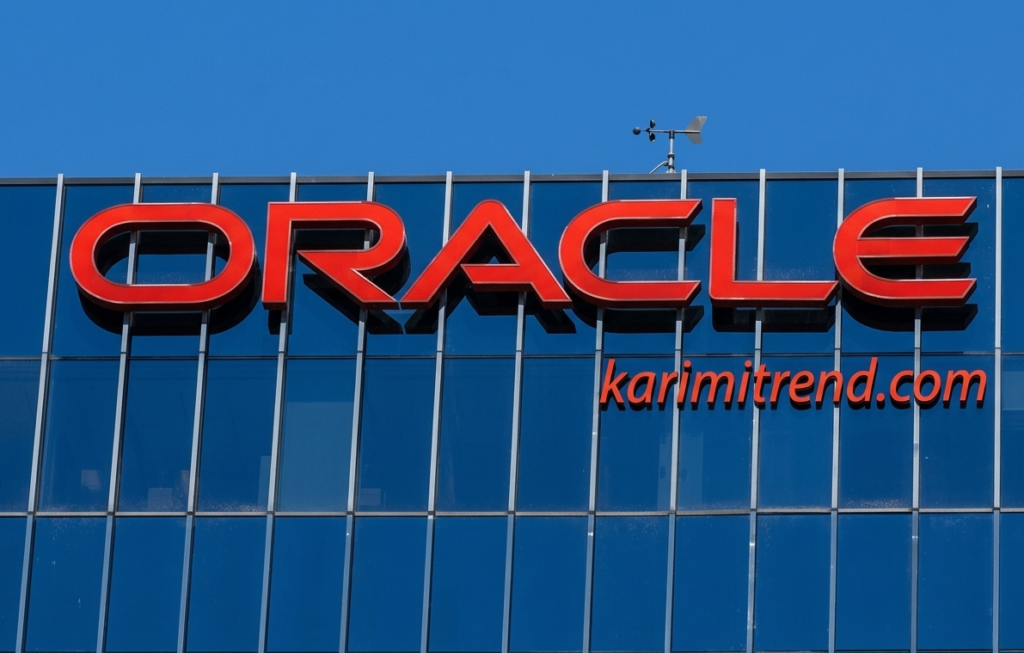 Oracle restructuring 2026 AI cloud transformation ORCL stock analysis illustration